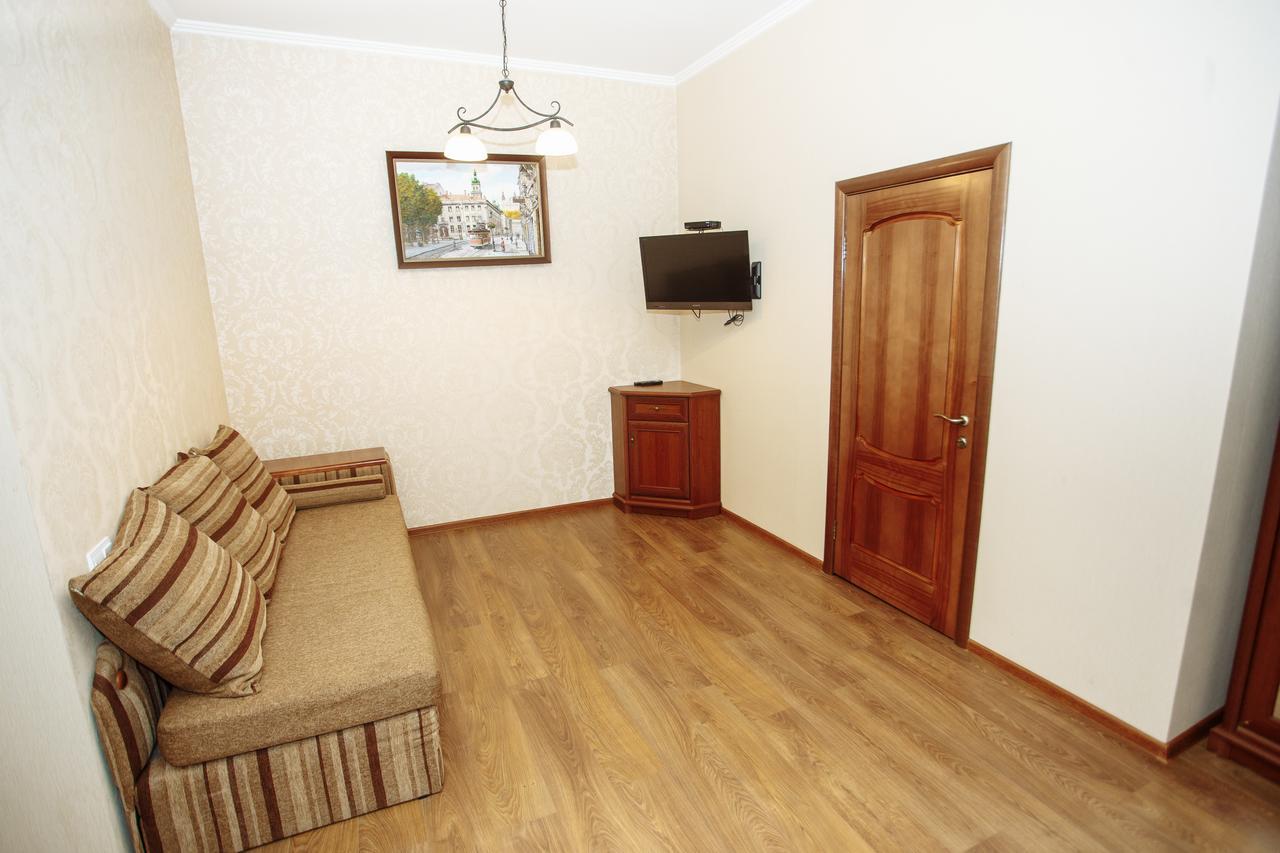 Apartment Near Museum Львов Экстерьер фото