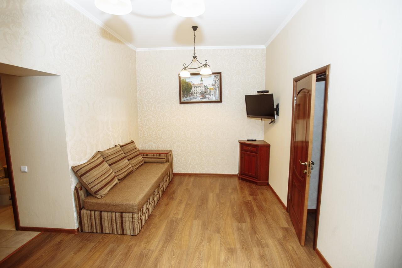 Apartment Near Museum Львов Экстерьер фото